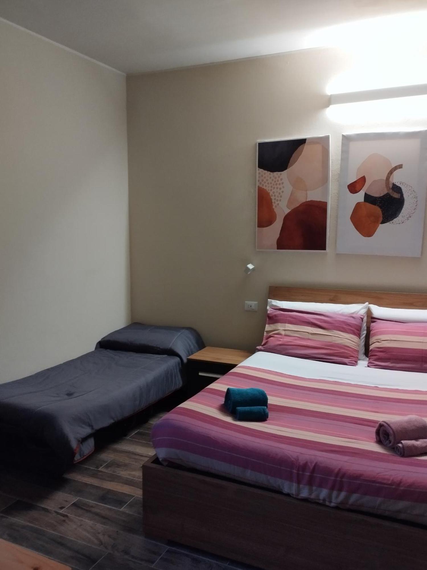 Elegante Suite Con Giardino In Centro Storico Pavia Ngoại thất bức ảnh
