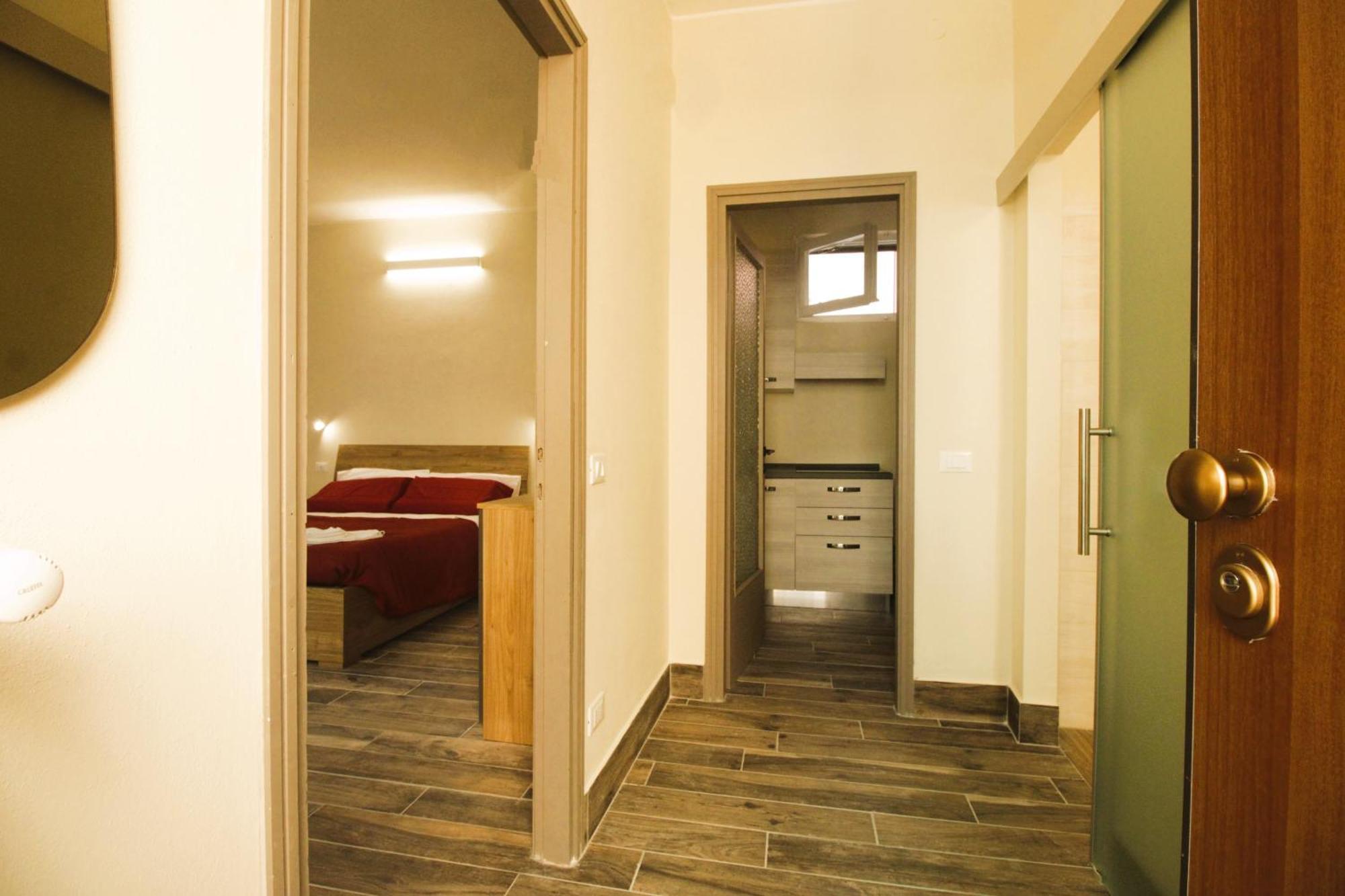 Elegante Suite Con Giardino In Centro Storico Pavia Ngoại thất bức ảnh